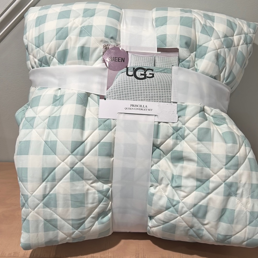UGG PRISCILLA QUEEN COVERLET SET